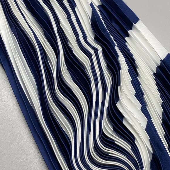 NEW L'LDEE Women’s Palma Strapless Pleated Maxi Dress Size 8 Navy/White - Picture 3 of 11